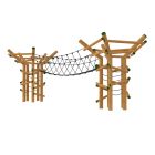 twee-robinia-klimtorens-met-een-hangplek-en-een-verbindende-touwbrug